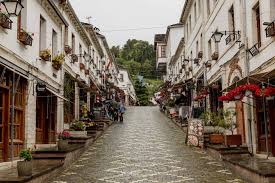 2Cobblestone Streets